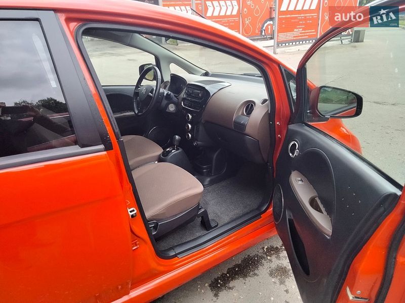 Хэтчбек Citroen C-Zero 2011 в Киеве