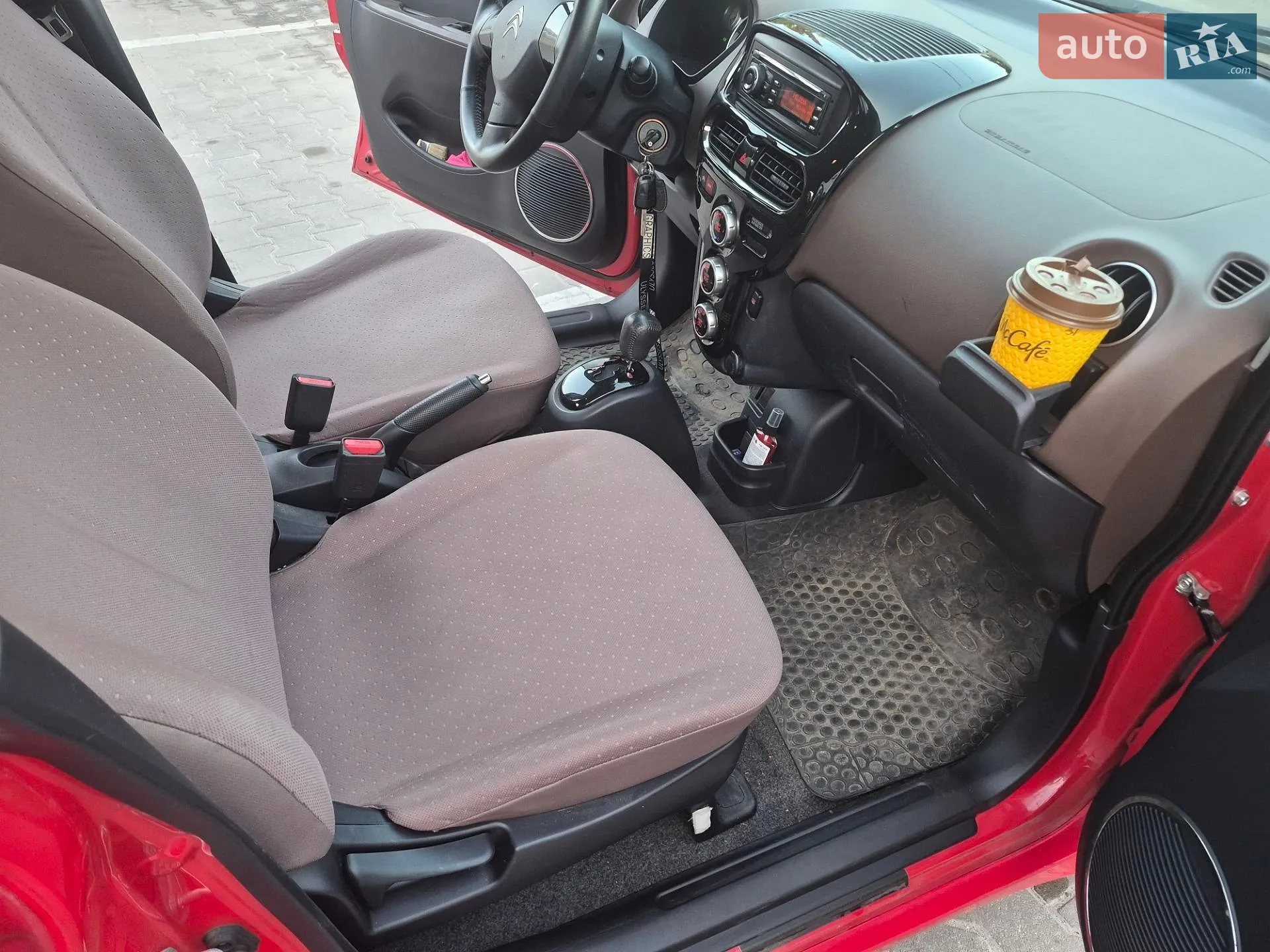 2011 Citroen C-ZERO - мініатюра 11