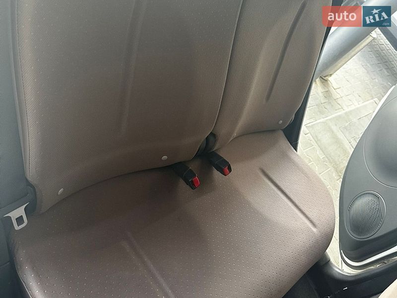 Хетчбек Citroen C-Zero 2016 в Умані