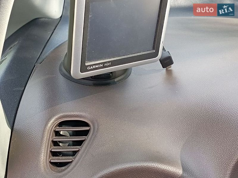 Хэтчбек Citroen C-Zero 2011 в Дубровице фото 3 Хэтчбек Citroen C-Zero 2011 в Дубровице