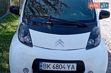 Хэтчбек Citroen C-Zero 2011 в Дубровице