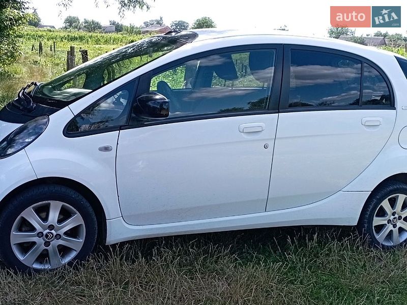 Хэтчбек Citroen C-Zero 2011 в Дубровице фото 13 Хэтчбек Citroen C-Zero 2011 в Дубровице