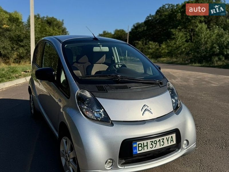 Хэтчбек Citroen C-Zero 2011 в Березовке Хэтчбек Citroen C-Zero 2011 в Березовке