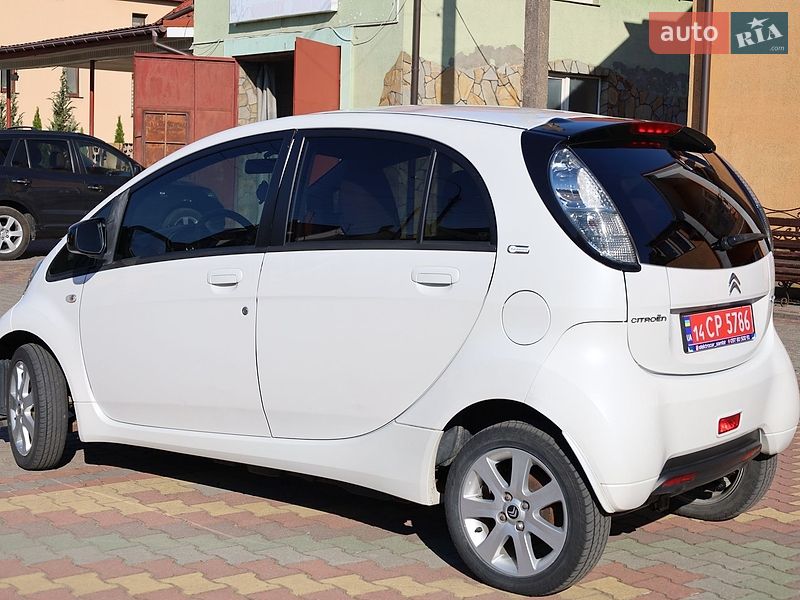 Хэтчбек Citroen C-Zero 2011 в Самборе