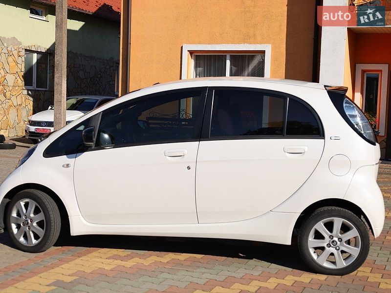Хэтчбек Citroen C-Zero 2011 в Самборе