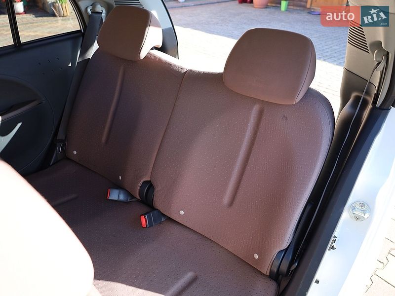 Хэтчбек Citroen C-Zero 2011 в Самборе