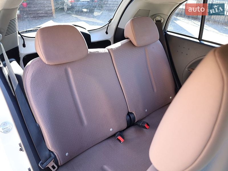 Хэтчбек Citroen C-Zero 2011 в Самборе