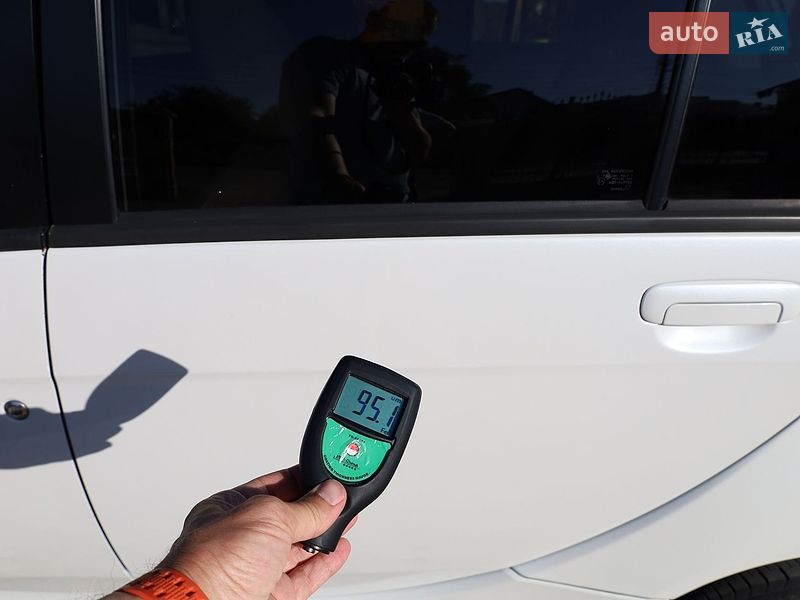 Хэтчбек Citroen C-Zero 2011 в Самборе