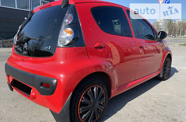 Хетчбек Citroen C1 2012 в 