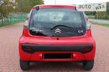 Хэтчбек Citroen C1 2011 в 