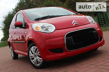 Хэтчбек Citroen C1 2011 в 