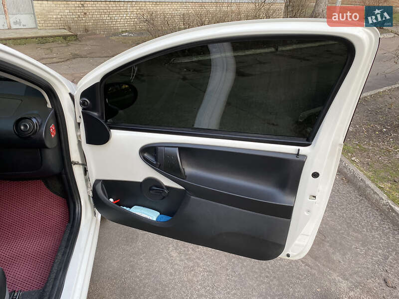 Хэтчбек Citroen C1 2013 в Казатине
