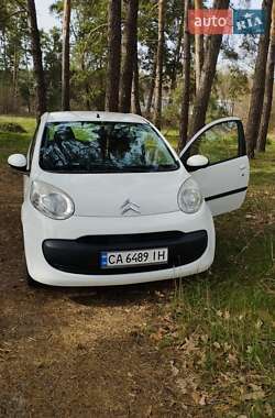 Хэтчбек Citroen C1 2008 в 