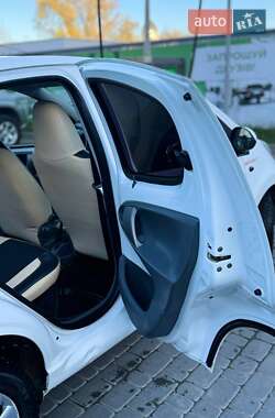 Хэтчбек Citroen C1 2009 в 