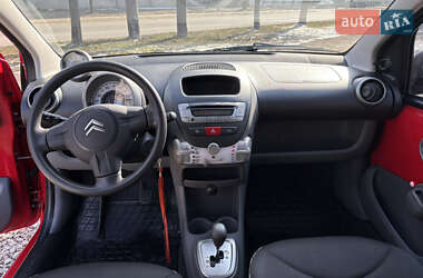 Хетчбек Citroen C1 2010 в 