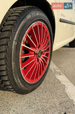 Хэтчбек Citroen C1 2010 в 