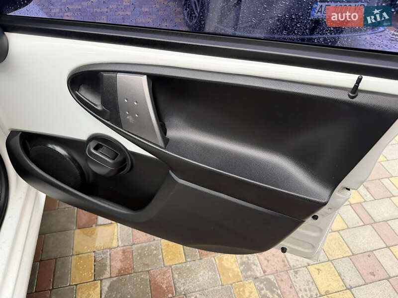 Хэтчбек Citroen C1 2013 в Днепре