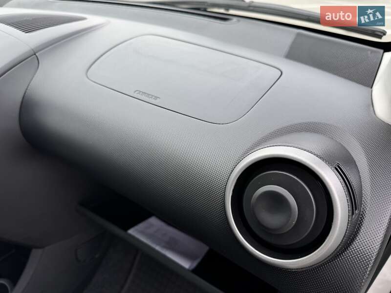 Хетчбек Citroen C1 2014 в Києві