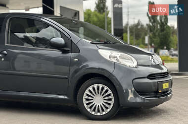 Хэтчбек Citroen C1 2006 в 