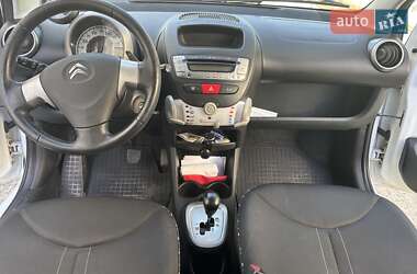 Хэтчбек Citroen C1 2012 в 