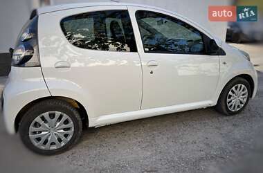 Хэтчбек Citroen C1 2012 в 