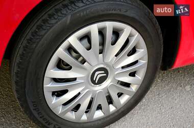 Хэтчбек Citroen C1 2008 в 