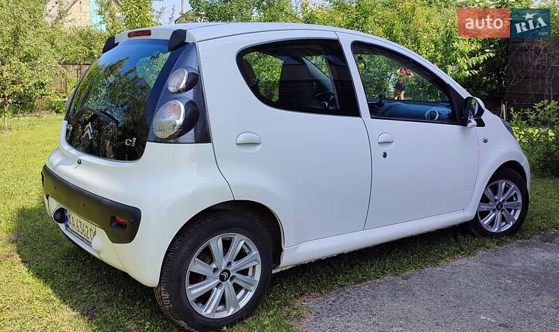 Хетчбек Citroen C1 2013 в Києві