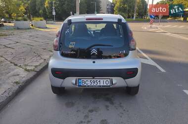 Хэтчбек Citroen C1 2012 в 