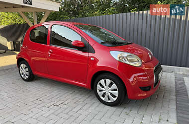 Хэтчбек Citroen C1 2011 в 