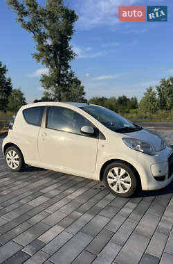 Хэтчбек Citroen C1 2011 в 
