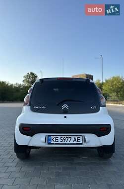 Хэтчбек Citroen C1 2014 в 