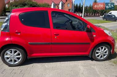 Хэтчбек Citroen C1 2011 в 