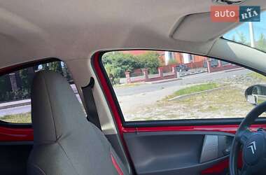 Хэтчбек Citroen C1 2011 в 