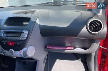 Хэтчбек Citroen C1 2011 в 