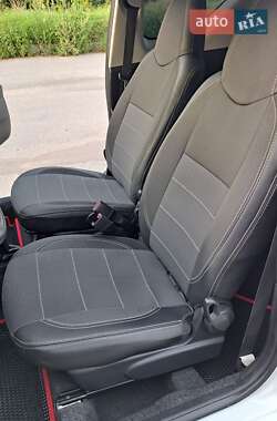 Хэтчбек Citroen C1 2012 в 