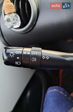 Хэтчбек Citroen C1 2012 в 