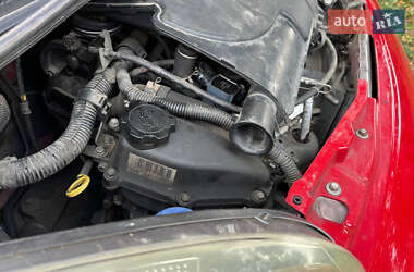 Хэтчбек Citroen C1 2006 в 