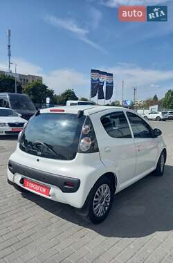 Хэтчбек Citroen C1 2013 в 