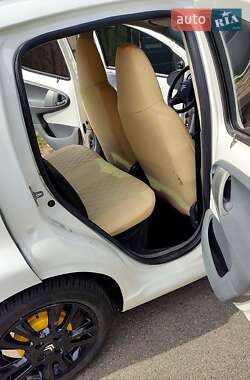 Хетчбек Citroen C1 2009 в 