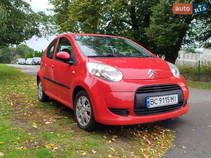 Хэтчбек Citroen C1 2010 в Владимире