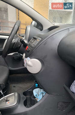Хэтчбек Citroen C1 2013 в 