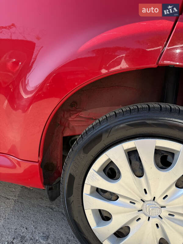 Хэтчбек Citroen C1 2012 в Киеве