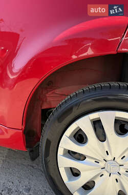 Хэтчбек Citroen C1 2012 в 