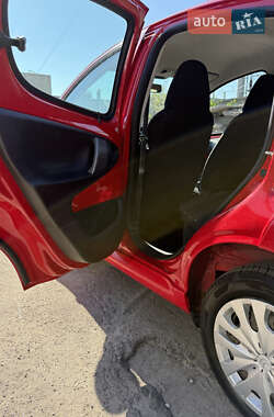 Хэтчбек Citroen C1 2012 в 