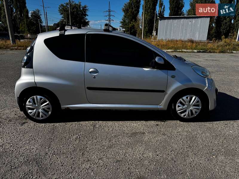 Хэтчбек Citroen C1 2008 в Киеве