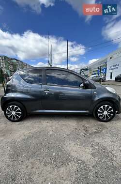 Хэтчбек Citroen C1 2009 в 