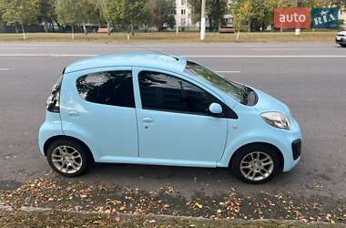 Хэтчбек Citroen C1 2012 в 