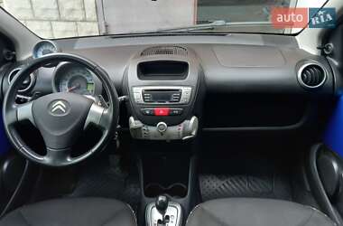 Хэтчбек Citroen C1 2012 в 