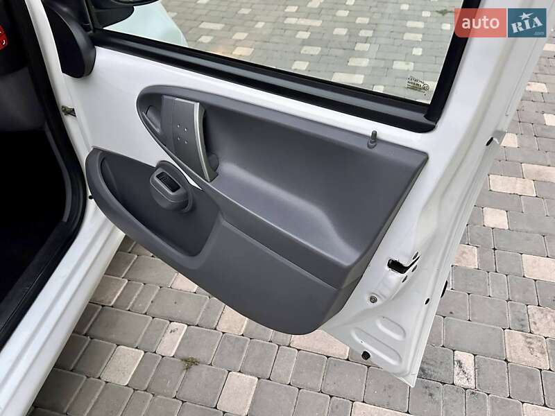 Хэтчбек Citroen C1 2011 в Одессе фото 53 Хэтчбек Citroen C1 2011 в Одессе