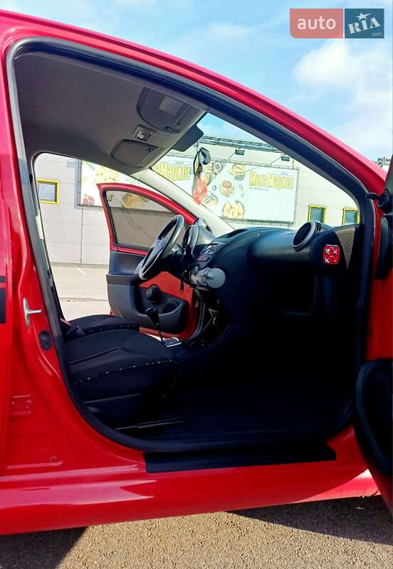 Хетчбек Citroen C1 2012 в Києві